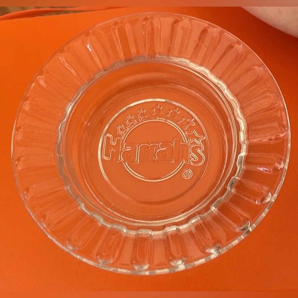 HARRAHS Vintage Casino Ashtray